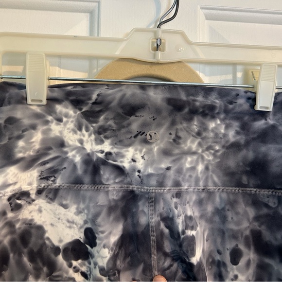 lululemon Wunder Under High-Rise Tight - 25” ( Marble Dye Classic Gray) - Picture 7 of 10